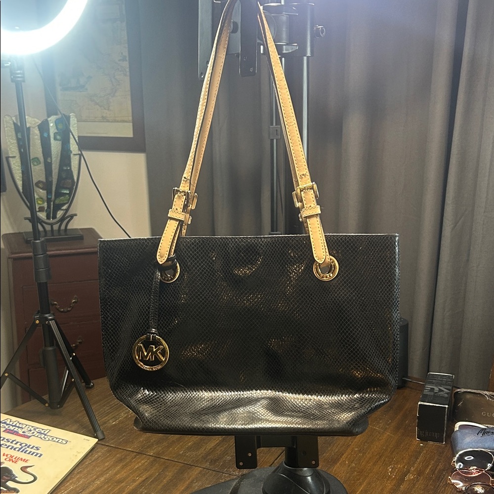 Elegant Black and Tan Tote Bag